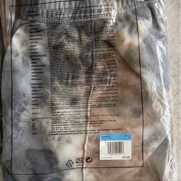 (NWT) Nike Loose Fit Tie Dye Cuffed Sweatpants in Slate Blue, Medium - Picture 10 of 16